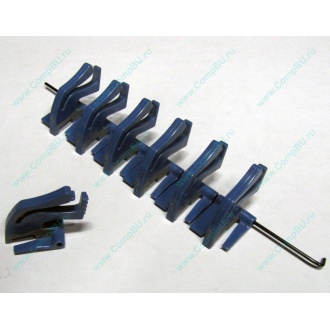 Пластиковые защелки от серверов HP для планок-заглушек PCI (Чехов)